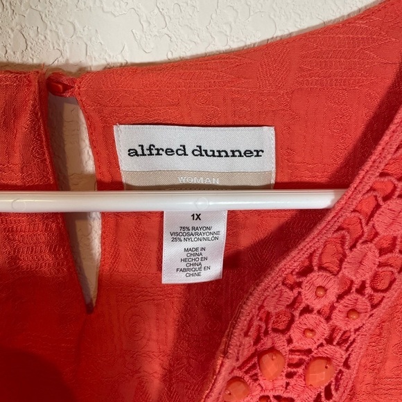 Alfred Dunner women’s beaded lace textured tunic - Picture 5 of 7